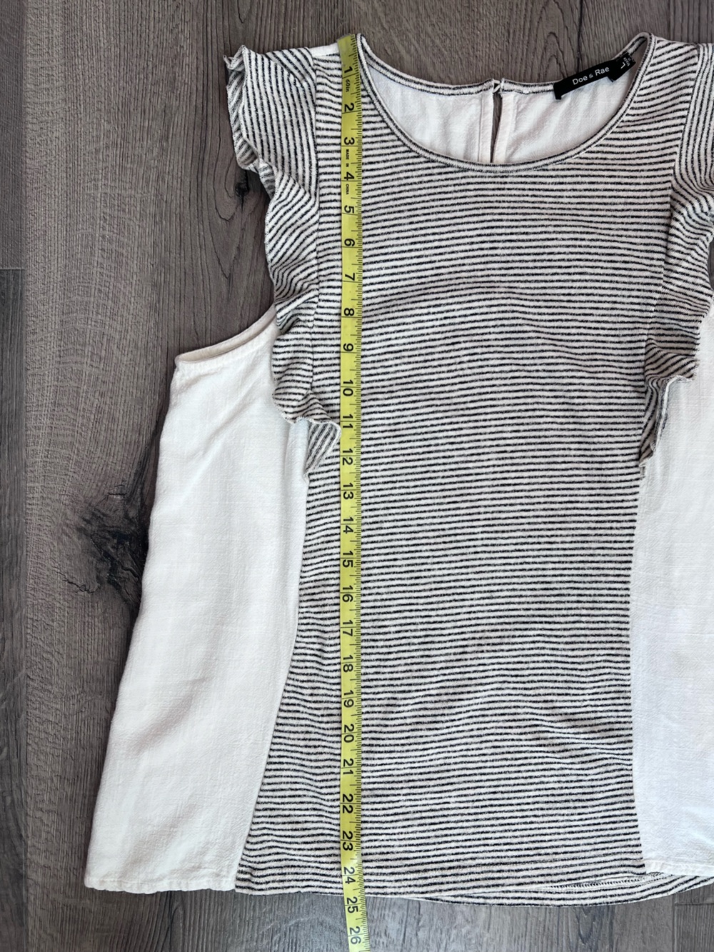 Doe & Rae Striped Ruffle Sleeve -Large - Picture 6 of 8